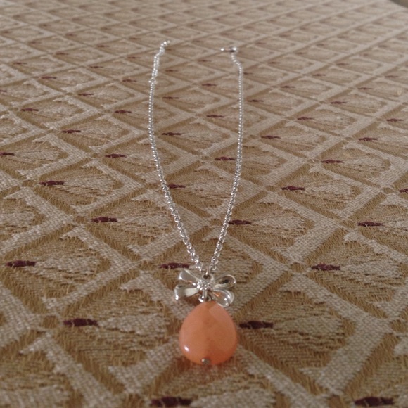 Simple chic necklace - Picture 2 of 3