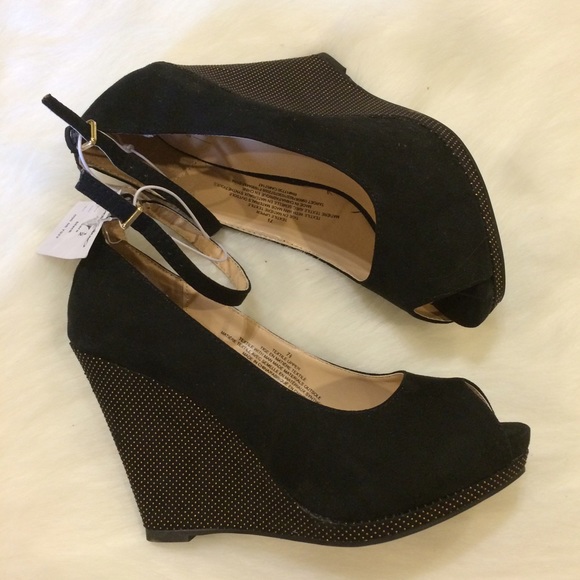 Black embellished wedges. NWT size 7.5