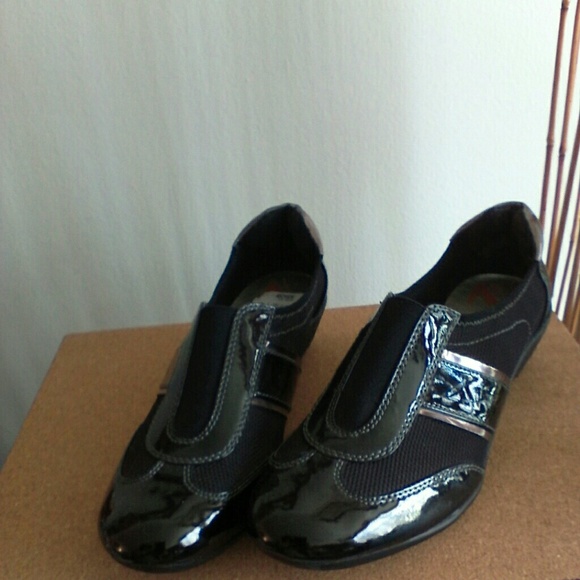 Anne Klein Sport Shoes