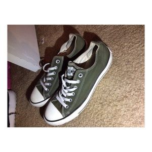 Olive Green Converse🤗