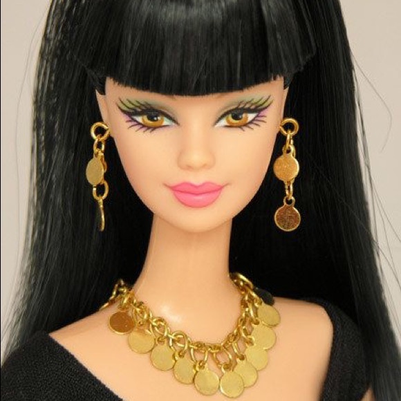 Meet your Posher, Nikole. - Picture 4 of 4