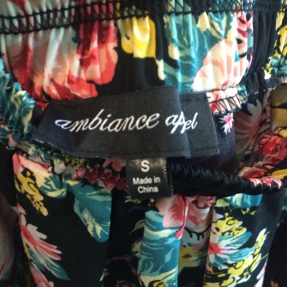 Floral skirt - Picture 3 of 3