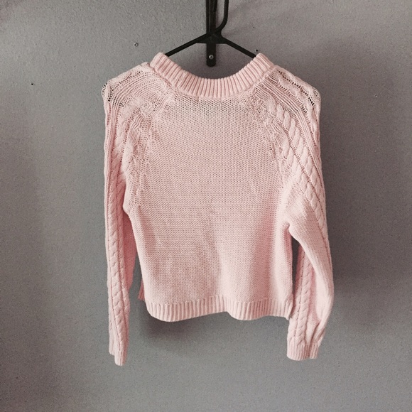 Sweater 🎀 - Picture 2 of 4