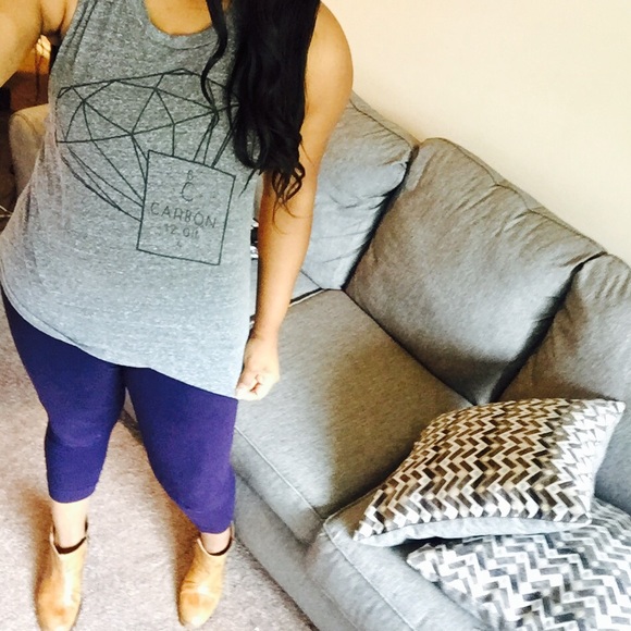 HUGE BUNDLE SALE! Grey graphic tank with diamond