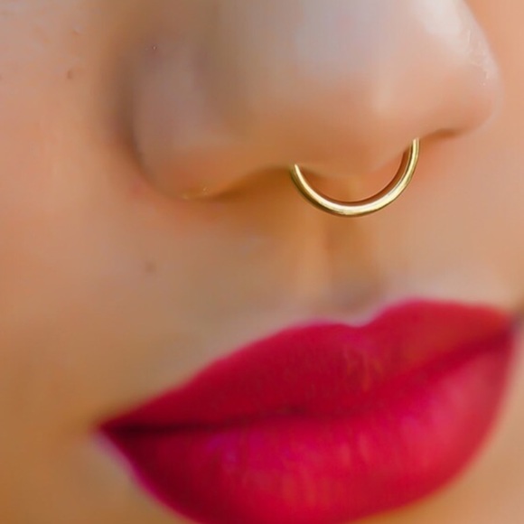 Reserved @jane_nell Gold faux nose septum