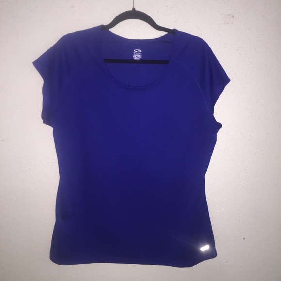 2 workout tops - Picture 2 of 2