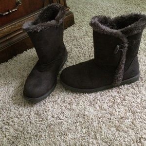 Size 11 Grey Airwalk winter boots
