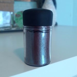 MAC "Blue Brown" Pigment
