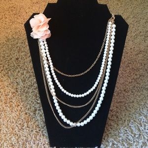 NWOT Charlotte Russe necklace