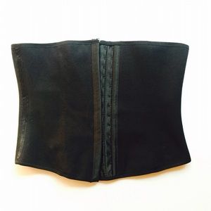 NWOT gel V waist trainer