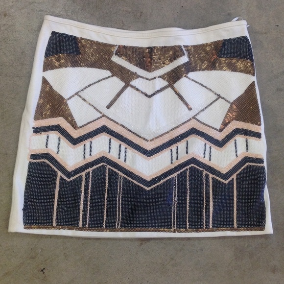 Sequence skirt