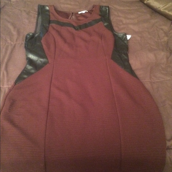 ⭐️ Brown open back dress