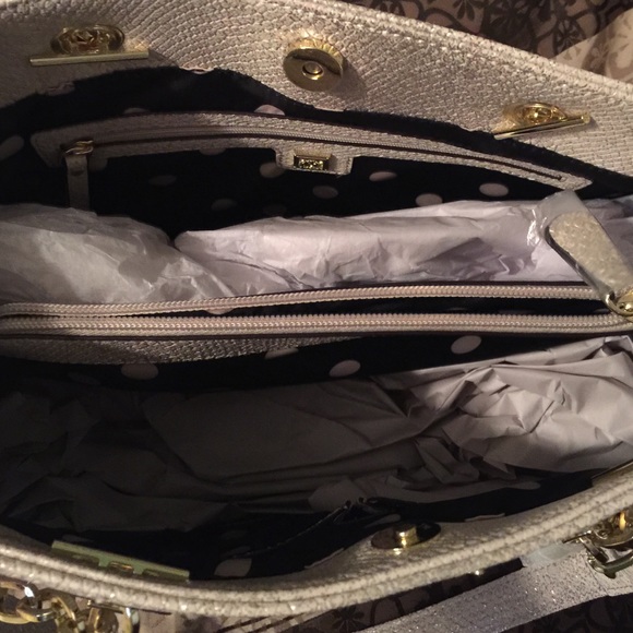 Anne Klein pearl purse - Picture 4 of 4