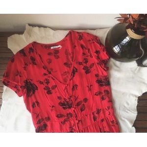 Sale! 🎉 Urban Outfitters Red Floral Peplum Blouse
