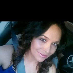 Meet your Posher, Manuela