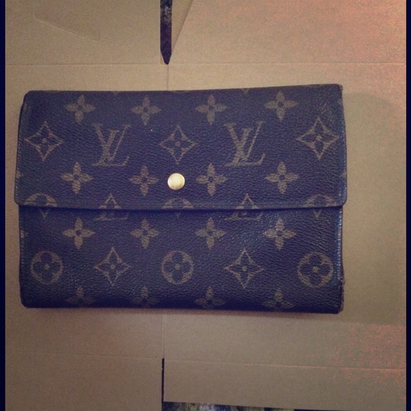 Authentic Louis Vuitton wallet