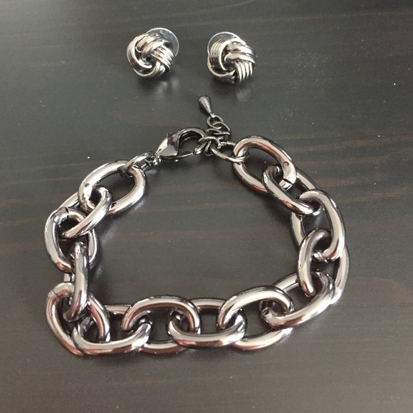 ❕Gunmetal Bracelet & Earring Set❕