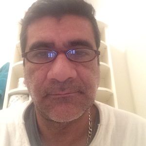 Meet your Posher, Carlos