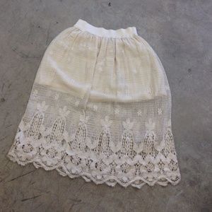 Creme lace skirt