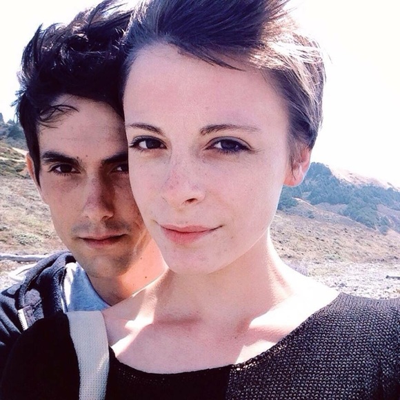 Meet your Posher - Picture 2 of 4