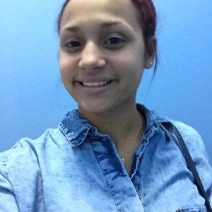 Meet your Posher, Crystal