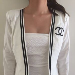 Asian Black/White Sweater