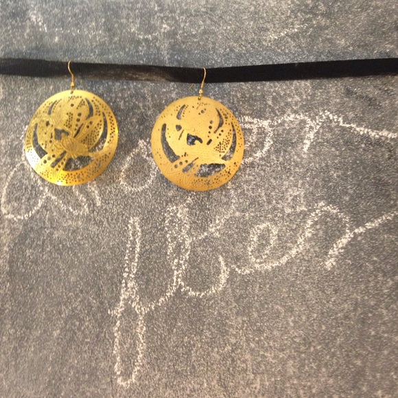 SOLD in bundle -- Metal dragonfly earrings
