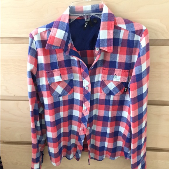 Plaid Volcom thermal. - Picture 1 of 1