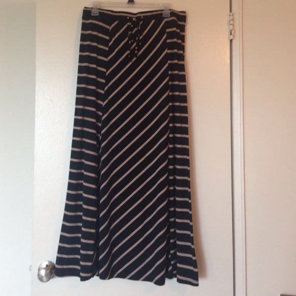Striped maxi skirt