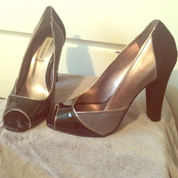Black/ gray/ pewter Steve Madden heels