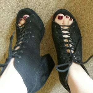 Black lace up heels
