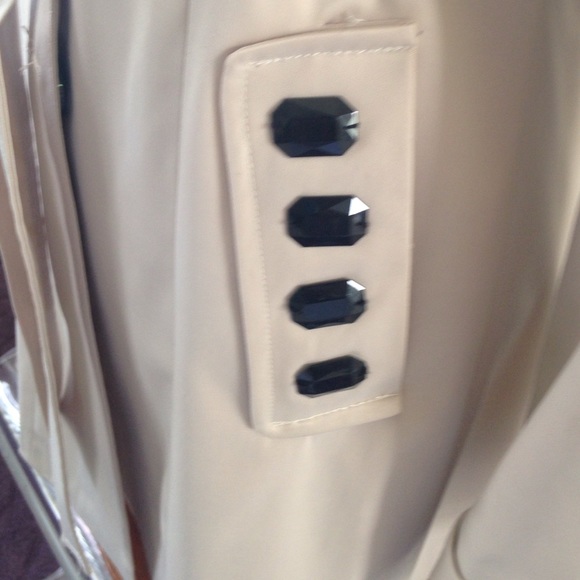 Amazing dolce Gabbana trench coat💥💥sale - Picture 3 of 4