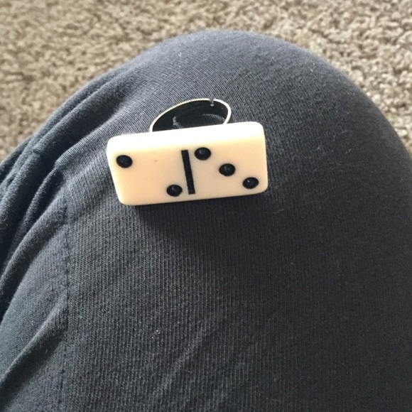 Dominoe ring - Picture 2 of 3