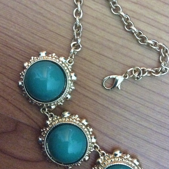 Statement necklace - Picture 4 of 4