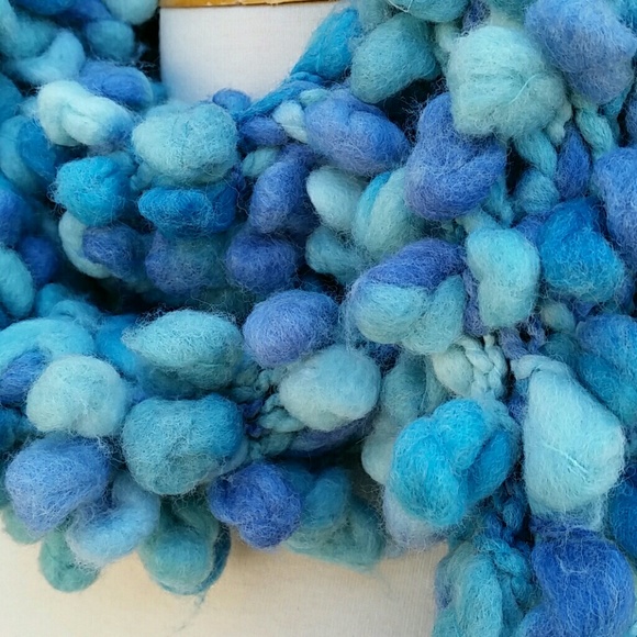 Chunky Knit Scarf - Picture 2 of 3