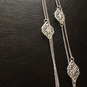 Necklace and earring set