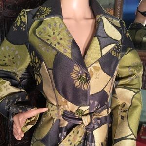 3 Sisters Coat.  FANCY, FUNKY AND FUN 😍