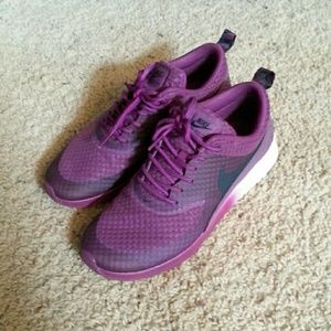 Perfect Condition Nike Air Max Thea