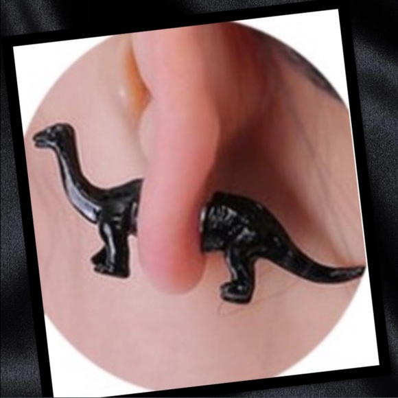 Jewelry - Black dinosaur earrings🌟4 available 🌟
