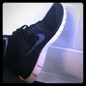 Nike free runs 5.0