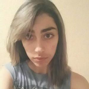 Meet your Posher, Serena