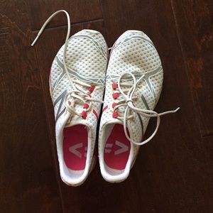 New balance barefoot running shoe