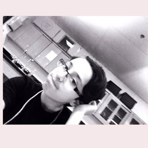 Meet your Posher, Derek