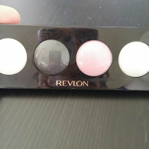 Revlon Cream Shadow Compact