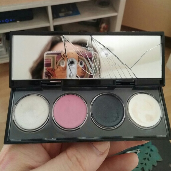 Revlon Cream Shadow Compact - Picture 3 of 4