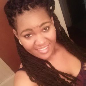 Meet your Posher, Danielle