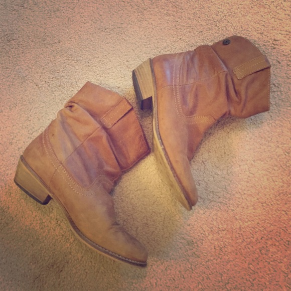 Steve Madden cognac leather boots