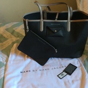Marc by Marc Jacobs Metropolitote