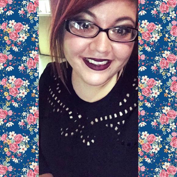 Meet your Posher, Kayla - Picture 1 of 1