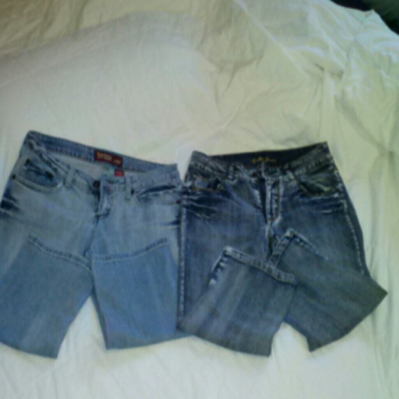 *SOLD*Capri Jeans